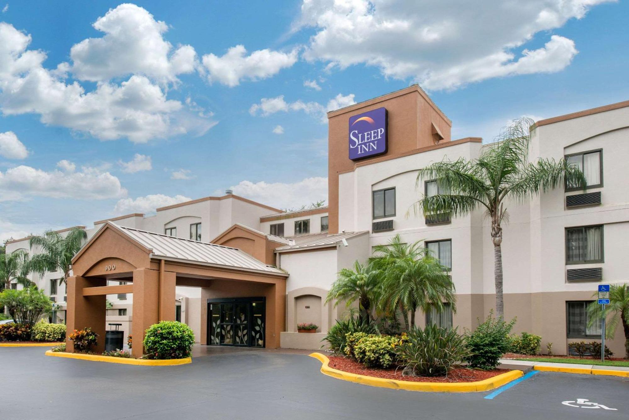9 Airport Hotels Near Sarasota Convention Center for Easy Access