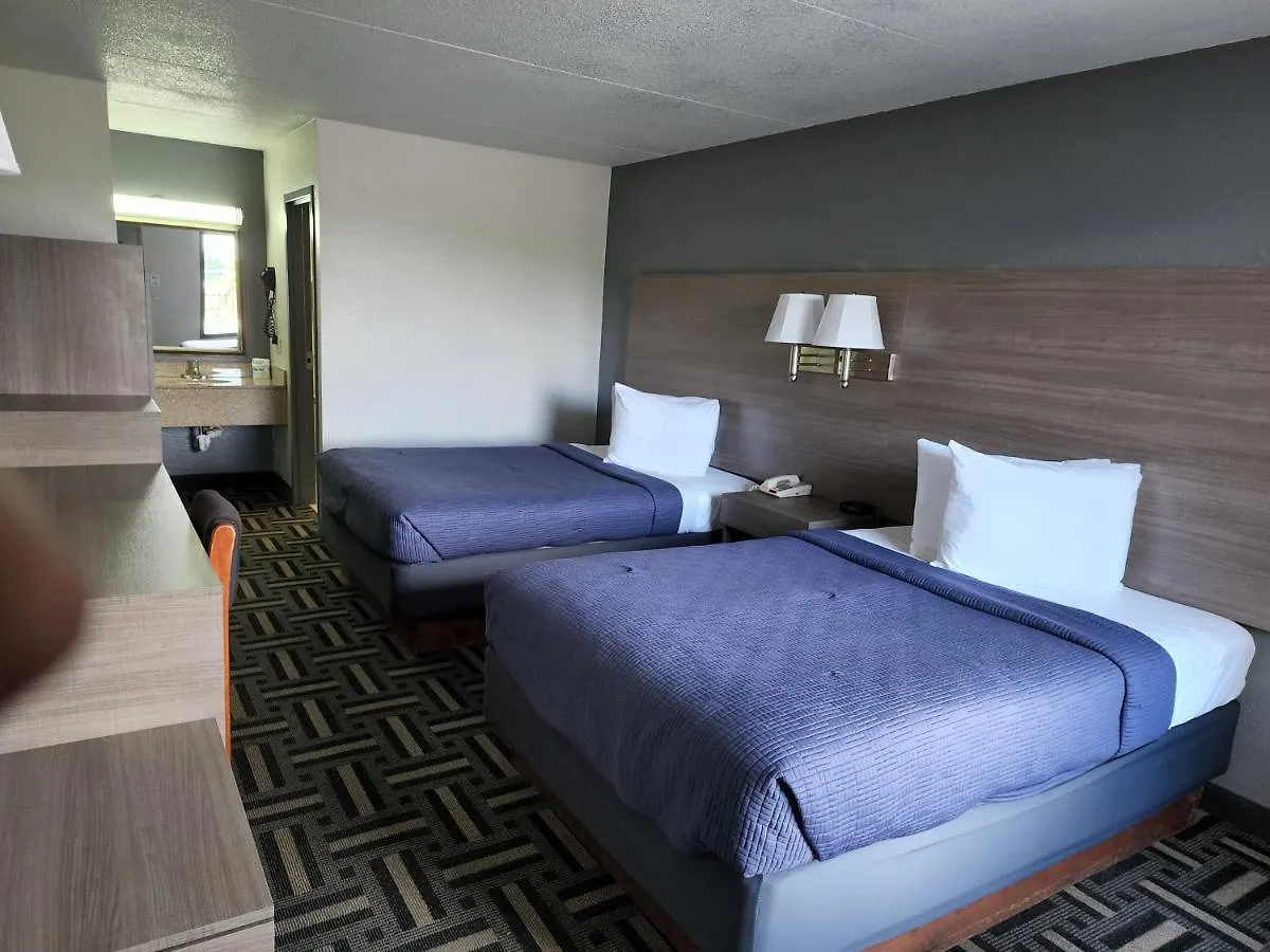 Staying Near Rivergate Square: 4 Budget Hotels Compared